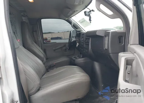 2020 Chevrolet Express Cargo Rwd 2500 Regular Wheelbase Wt z USA, uszkodzony, nr VIN 1GCWGAFP0L1254225